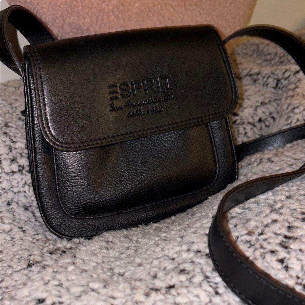 Esprit Black Leather Shoulder Bag